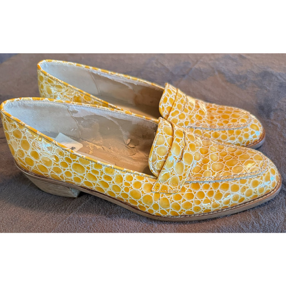 Evan Picone Shoes - Vintage Evan Picone Loafers Snakeskin Yellow shoes Womens 8M Italy block heels